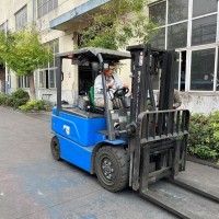 無錫比亞迪平衡重叉車