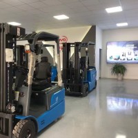 蘇州比亞迪電動(dòng)平衡重叉車