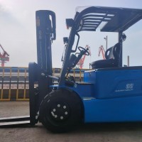 蘇州比亞迪叉車(chē)鋰電和鉛酸的區(qū)別